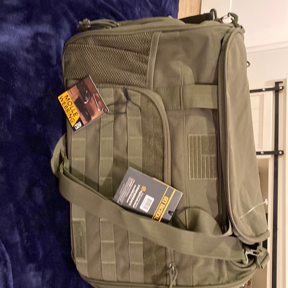 Highland tactical army green bag NWT squad 1.0